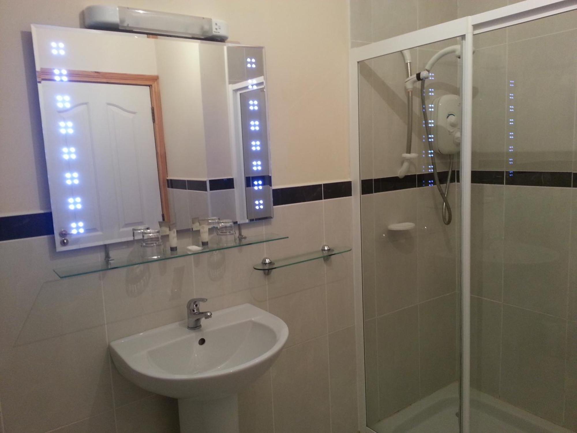 Glenmore House Ballycastle Room photo
