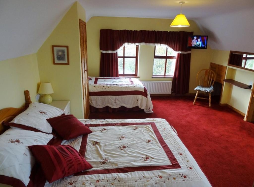 Glenmore House Ballycastle Room photo