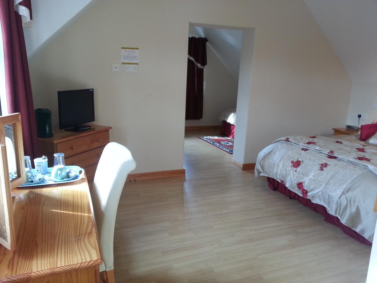 Glenmore House Ballycastle Room photo